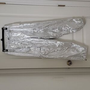No Comment Silver Metallic Lightweight Cargo Parachute Pant, Joggers, Size M NEW